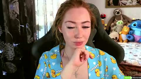 Snapshot of tinabrook chatting on April 2026 04:51:01 AM Tina online show from April 2026 04:51:01 AM