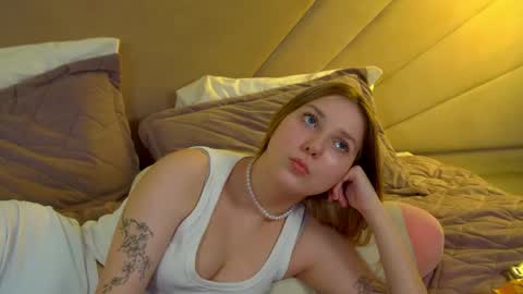 Snapshot of tinaburton chatting on May 2026 01:57:16 AM TinaBurton online show from May 2026 01:57:16 AM