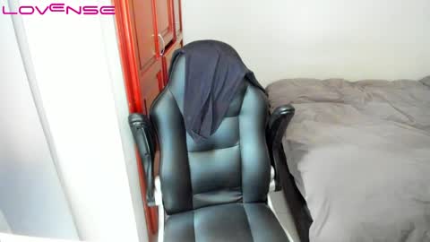 Tina online show from April 2026 07:17:02 PM