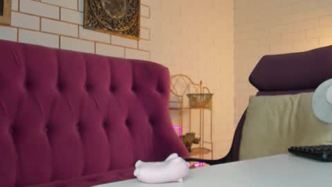 Tina Davil online show from March 2026 01:28:01 PM