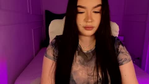 hi im curvy babyface girlie Tina online show from April 2026 07:09:01 AM