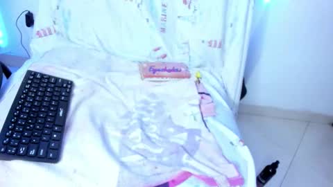 tinas_smith online show from October 2025 08:26:01 PM