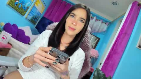 Tina Valentine online show from December 2025 12:14:02 PM