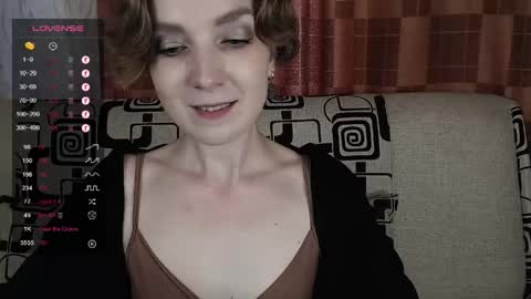 Snapshot of tinawincee chatting on June 2026 06:52:02 AM Tina online show from June 2026 06:52:02 AM
