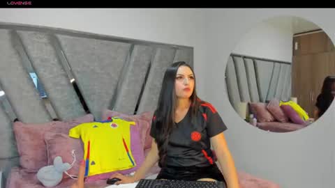 Tink online show from June 2026 02:12:01 AM