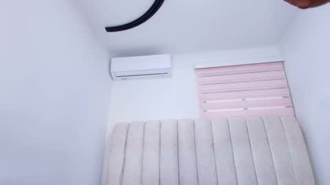 tinkerbell online show from January 2026 07:26:01 PM