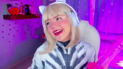 Emmy  blue berry1 online show from February 2025 03:42:02 PM