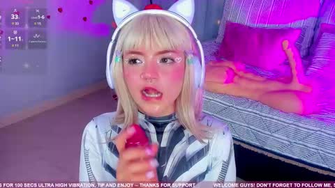 Emmy  blue berry1 online show from February 2025 06:48:01 PM