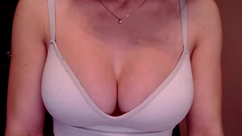 Lily online show from December 2024 05:50:02 PM