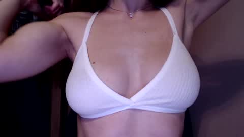 Lily online show from December 2024 05:22:02 PM