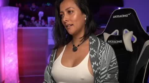 Ana Molly online show from September 2025 05:07:01 AM