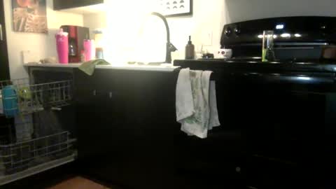 tinyandtatted420 online show from January 2026 12:57:01 AM