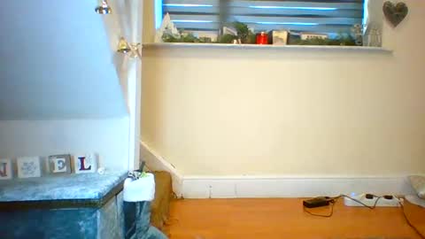 Snapshot of tinyasian911718 chatting on December 2024 02:16:01 PM Tinyasian911718 sweetinyasian instagram online show from December 2024 02:16:01 PM