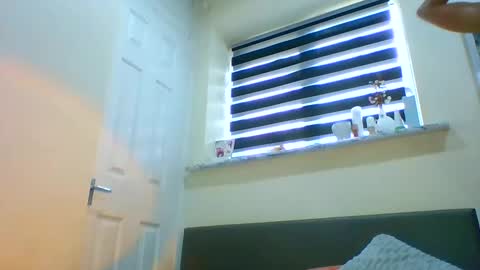 Snapshot of tinyasian911718 chatting on January 2025 12:35:01 PM Tinyasian911718 sweetinyasian instagram online show from January 2025 12:35:01 PM