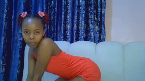 Snapshot of tinybarbie_ chatting on June 2026 04:09:02 PM Barbie online show from June 2026 04:09:02 PM