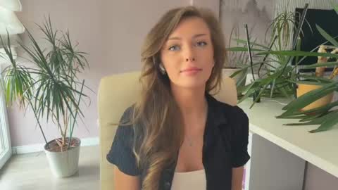 Mona online show from May 2026 12:22:02 PM