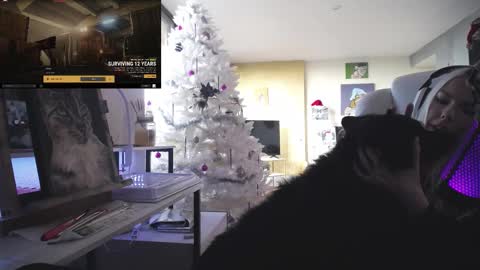 Snapshot of tinykylie chatting on January 2026 01:35:02 PM stage Kylie Sinner brand CLITBAIT online show from January 2026 01:35:02 PM