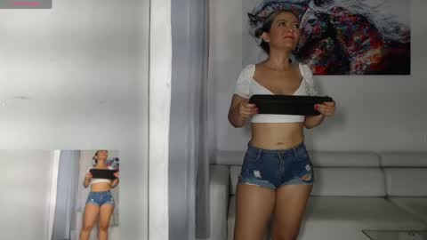 Snapshot of tinymilf_ chatting on April 2026 08:57:02 PM Miss Natty online show from April 2026 08:57:02 PM