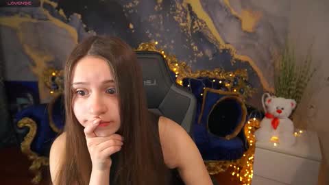 tinynataliee online show from March 2026 07:01:02 AM