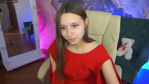 Snapshot of tinynataliee chatting on April 2026 01:24:02 PM tinynataliee online show from April 2026 01:24:02 PM
