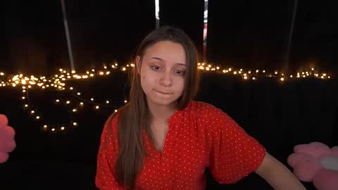 Snapshot of tinynataliee chatting on May 2026 09:00:02 PM tinynataliee online show from May 2026 09:00:02 PM