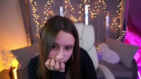 Snapshot of tinynataliee chatting on May 2026 08:59:01 PM tinynataliee online show from May 2026 08:59:01 PM