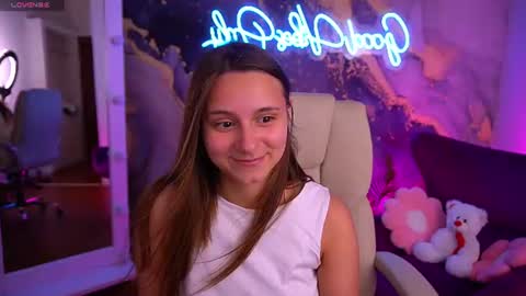 Snapshot of tinynataliee chatting on July 2026 12:37:01 PM tinynataliee online show from July 2026 12:37:01 PM