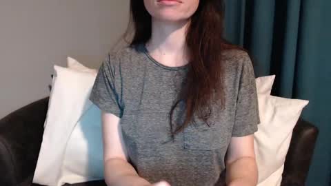 Snapshot of tinyytina chatting on January 2025 09:05:01 AM TinyyTina online show from January 2025 09:05:01 AM