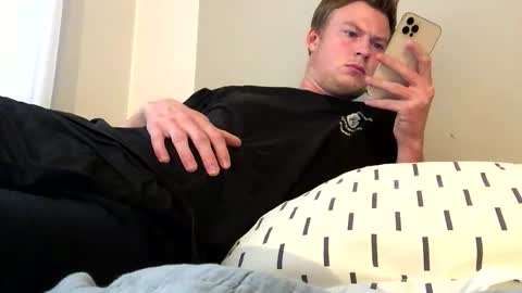 tippedrobin4830 online show from November 2025 01:55:01 PM