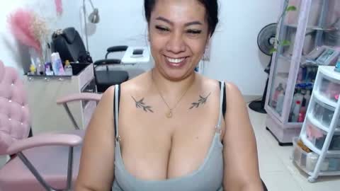 Snapshot of titsbiglovers chatting on June 2026 12:22:02 PM DIVA online show from June 2026 12:22:02 PM