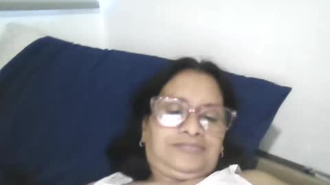 Snapshot of titssmall123 chatting on May 2026 10:51:01 PM Ester online show from May 2026 10:51:01 PM