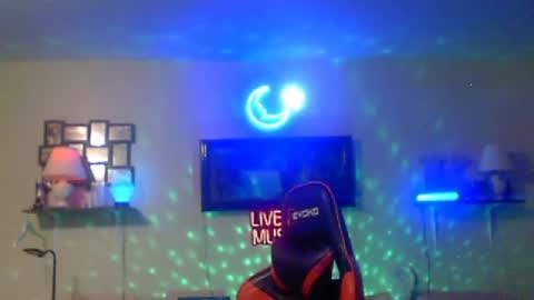 Snapshot of tkthedj chatting on August 2026 02:22:01 AM TK online show from August 2026 02:22:01 AM
