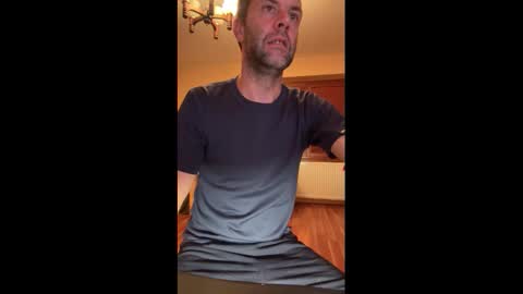 Snapshot of tlcik chatting on October 2025 11:59:02 PM tlcik online show from October 2025 11:59:02 PM