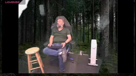 Snapshot of tmosmun chatting on October 2025 07:51:01 PM Tim online show from October 2025 07:51:01 PM