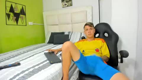Snapshot of tobby_millers_ chatting on July 2026 01:21:02 AM TOBBY online show from July 2026 01:21:02 AM