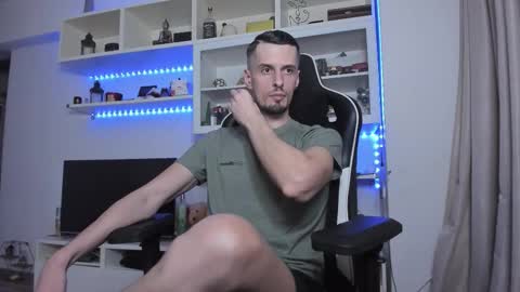 Todd online show from November 2025 02:12:01 AM