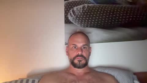 zurichcouple online show from August 2026 10:00:02 PM
