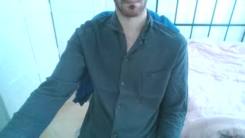 Snapshot of toja112 chatting on January 2025 09:45:02 AM Martin online show from January 2025 09:45:02 AM