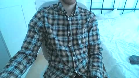 Snapshot of toja112 chatting on February 2025 12:29:01 PM Martin online show from February 2025 12:29:01 PM