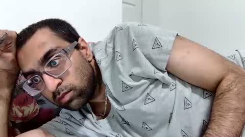 Snapshot of tokens4manni chatting on November 2025 06:23:01 AM tokens4manni online show from November 2025 06:23:01 AM