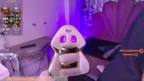 toky         online show from October 2025 07:45:02 PM