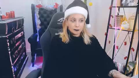 Tolli Moll online show from December 2024 03:59:02 PM