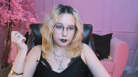 Tolli Moll online show from January 2025 06:45:02 AM