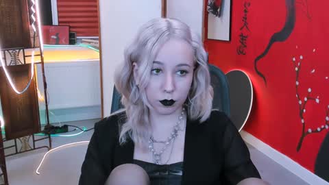 Tolli Moll online show from January 2025 05:43:01 AM