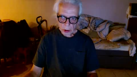 tom112292014 online show from October 2025 10:41:01 PM