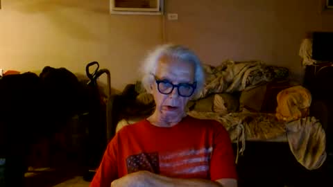 Snapshot of tom112292014 chatting on May 2026 01:58:02 AM tom112292014 online show from May 2026 01:58:02 AM