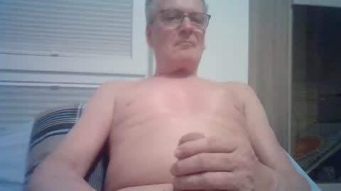 Snapshot of tom60sam chatting on June 2026 10:29:02 PM tomsam online show from June 2026 10:29:02 PM