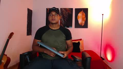 TOM online show from March 2025 12:23:02 PM