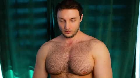 Snapshot of tom_fordd chatting on April 2026 07:11:01 AM Tom online show from April 2026 07:11:01 AM