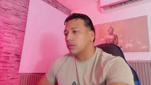 Tom muscle1 online show from February 2026 11:59:01 AM